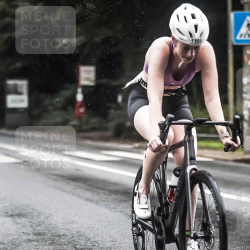 13.09.2026 - Stadtparktriathlon H.Heesch http://msf.ph/oto/10383597 13.09.2026 12:32:40 Radfahren 1016, 1107, 1166 meine-sportfotos.de