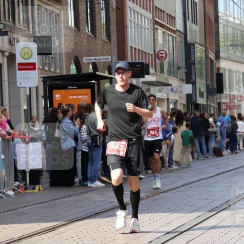 13.09.2026 - 21. swb-Marathon Bremen Strokosch-Dieckow http://msf.ph/oto/10383608 13.09.2026 12:49:36 Ziel 547, 719, 968, 1483 meine-sportfotos.de