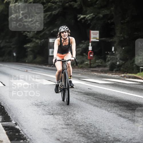 13.09.2026 - Stadtparktriathlon H.Heesch http://msf.ph/oto/10383611 13.09.2026 12:32:43 Radfahren 1016, 1107, 1166 meine-sportfotos.de