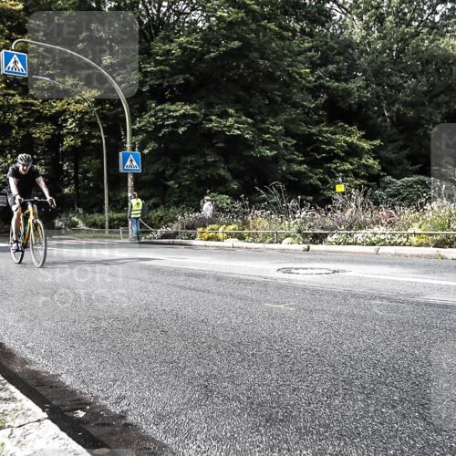 13.09.2026 - Stadtparktriathlon H.Heesch http://msf.ph/oto/10383614 13.09.2026 11:16:17 Radfahren 583, 601 meine-sportfotos.de