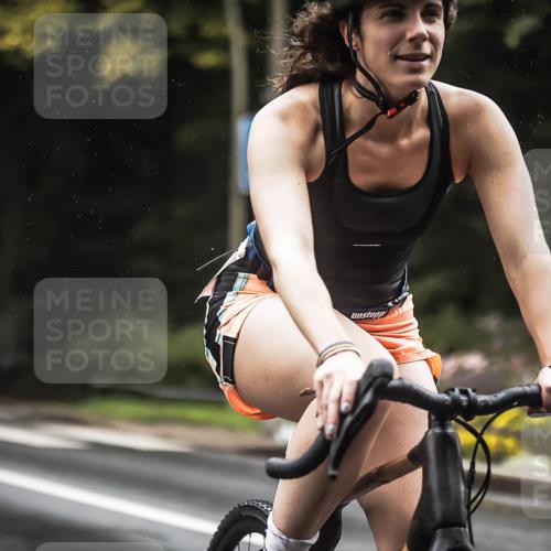 13.09.2026 - Stadtparktriathlon H.Heesch http://msf.ph/oto/10383643 13.09.2026 12:32:44 Radfahren 1016, 1107, 1166 meine-sportfotos.de