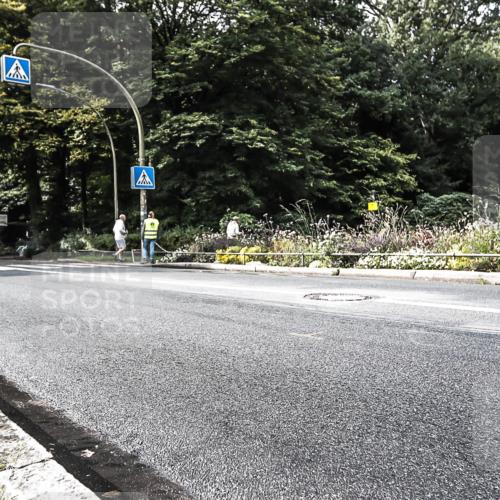 13.09.2026 - Stadtparktriathlon H.Heesch http://msf.ph/oto/10383658 13.09.2026 11:16:20 Radfahren 583, 708 meine-sportfotos.de