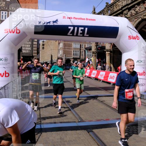 13.09.2026 - 21. swb-Marathon Bremen Tim E. http://msf.ph/oto/10383671 13.09.2026 13:21:17 Ziel 854, 1056, 1191, 1881, 2425, 2640, 3356, 3450, 3933, 4126, 4316, 4362, 4465, 4612, 4734, 5161, 6401, 6680, 6970, 7902, 8237, 8622, 8971, 13120 meine-sportfotos.de