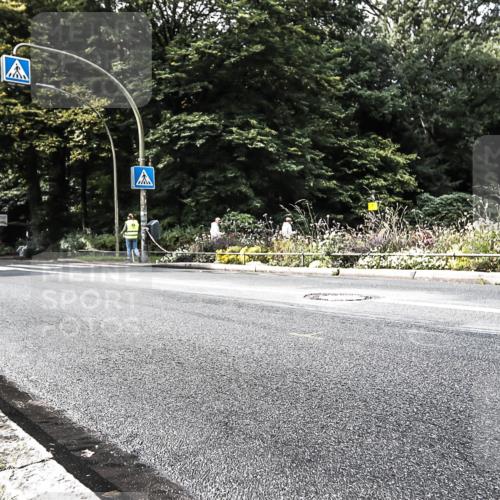 13.09.2026 - Stadtparktriathlon H.Heesch http://msf.ph/oto/10383687 13.09.2026 11:16:23 Radfahren 579, 606, 708 meine-sportfotos.de