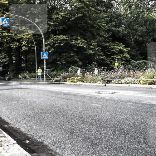 13.09.2026 - Stadtparktriathlon H.Heesch http://msf.ph/oto/10383704 13.09.2026 11:16:24 Radfahren 579, 606, 708 meine-sportfotos.de