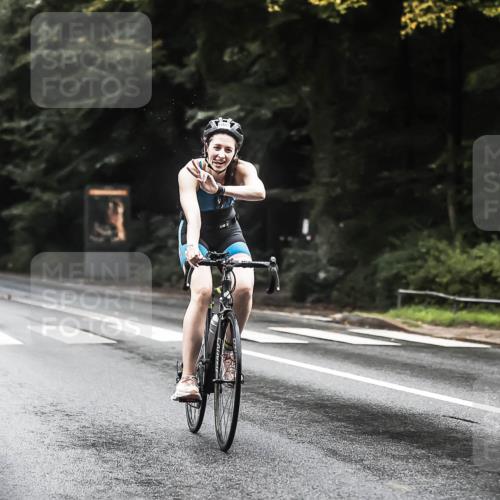 13.09.2026 - Stadtparktriathlon H.Heesch http://msf.ph/oto/10383733 13.09.2026 12:33:24 Radfahren 1025, 1058, 1085, 1168 meine-sportfotos.de