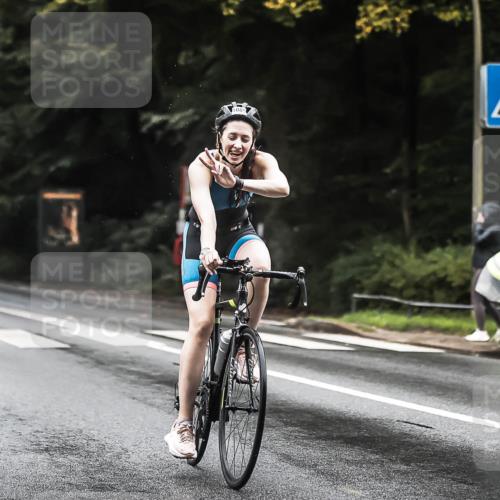 13.09.2026 - Stadtparktriathlon H.Heesch http://msf.ph/oto/10383736 13.09.2026 12:33:24 Radfahren 1025, 1058, 1085, 1168 meine-sportfotos.de