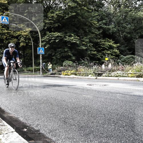 13.09.2026 - Stadtparktriathlon H.Heesch http://msf.ph/oto/10383764 13.09.2026 11:16:29 Radfahren 482, 579, 790 meine-sportfotos.de