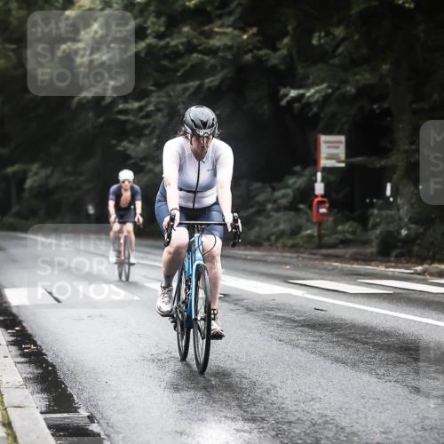 13.09.2026 - Stadtparktriathlon H.Heesch http://msf.ph/oto/10383799 13.09.2026 12:33:30 Radfahren 981, 1025, 1058, 1168 meine-sportfotos.de