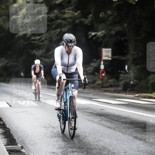 13.09.2026 - Stadtparktriathlon H.Heesch http://msf.ph/oto/10383804 13.09.2026 12:33:30 Radfahren 981, 1025, 1058, 1168 meine-sportfotos.de