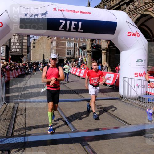 13.09.2026 - 21. swb-Marathon Bremen Tim E. http://msf.ph/oto/10383820 13.09.2026 13:21:33 Ziel 226, 2979, 3450, 3534, 4234, 4362, 4445, 4484, 4519, 4734, 6357, 8323, 8408, 8791, 9267, 9268, 9514, 9900 meine-sportfotos.de