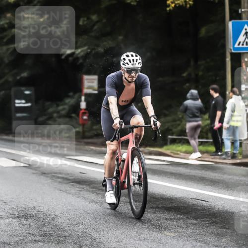 13.09.2026 - Stadtparktriathlon H.Heesch http://msf.ph/oto/10383834 13.09.2026 12:33:31 Radfahren 981, 1025, 1058, 1168 meine-sportfotos.de