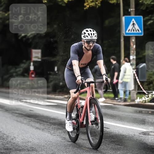 13.09.2026 - Stadtparktriathlon H.Heesch http://msf.ph/oto/10383841 13.09.2026 12:33:32 Radfahren 981, 1025, 1058, 1168 meine-sportfotos.de