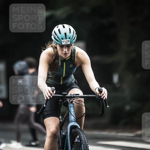 13.09.2026 - Stadtparktriathlon H.Heesch http://msf.ph/oto/10383860 13.09.2026 12:33:39 Radfahren 1129 meine-sportfotos.de