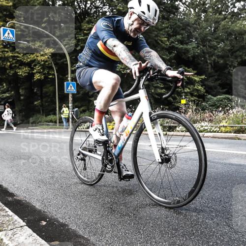 13.09.2026 - Stadtparktriathlon H.Heesch http://msf.ph/oto/10383873 13.09.2026 11:17:04 Radfahren 581 meine-sportfotos.de