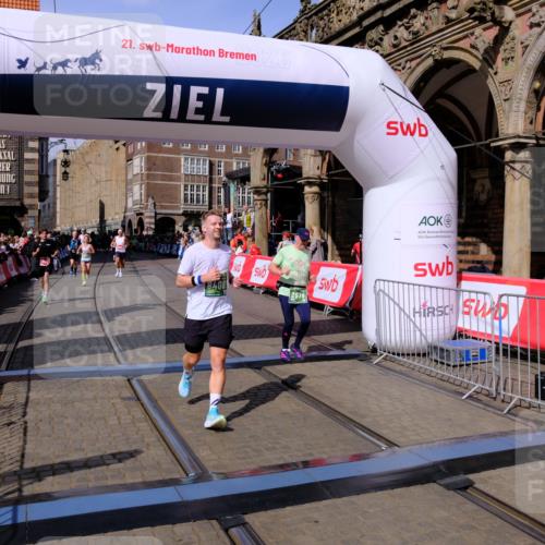 13.09.2026 - 21. swb-Marathon Bremen Tim E. http://msf.ph/oto/10383890 13.09.2026 13:21:36 Ziel 226, 2979, 3120, 3202, 3534, 4165, 4234, 4445, 4484, 4519, 4734, 6357, 6862, 8323, 8408, 8791, 8923, 9267, 9268, 9514, 9722, 9900 meine-sportfotos.de