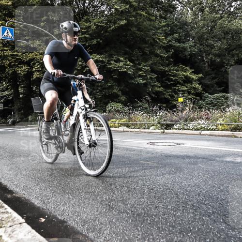 13.09.2026 - Stadtparktriathlon H.Heesch http://msf.ph/oto/10383925 13.09.2026 11:17:22 Radfahren 548, 593, 625, 637, 690, 697, 770, 772 meine-sportfotos.de