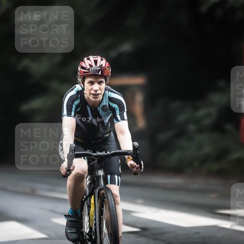 13.09.2026 - Stadtparktriathlon H.Heesch http://msf.ph/oto/10383942 13.09.2026 12:33:52 Radfahren 1008, 1086, 1093, 1099, 1117, 1131, 1147 meine-sportfotos.de