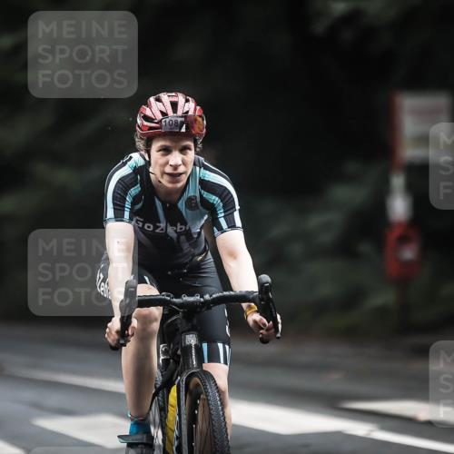 13.09.2026 - Stadtparktriathlon H.Heesch http://msf.ph/oto/10383947 13.09.2026 12:33:53 Radfahren 1086, 1093, 1099, 1131, 1147 meine-sportfotos.de
