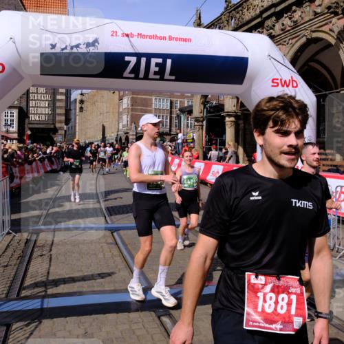 13.09.2026 - 21. swb-Marathon Bremen Tim E. http://msf.ph/oto/10383975 13.09.2026 13:21:44 Ziel 1130, 2904, 3120, 3202, 3435, 3534, 3655, 4165, 4234, 4445, 4484, 4519, 5542, 6862, 8184, 8270, 8384, 8730, 8923, 9048, 9514, 9722, 9900, 13145 meine-sportfotos.de