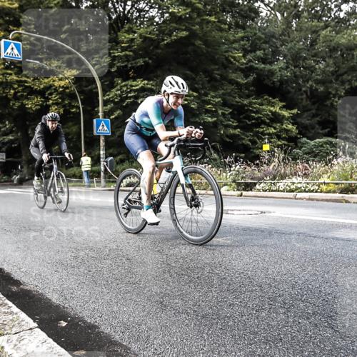 13.09.2026 - Stadtparktriathlon H.Heesch http://msf.ph/oto/10383994 13.09.2026 11:17:42 Radfahren 660, 752, 814, 1797 meine-sportfotos.de