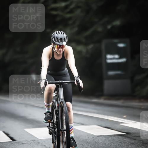 13.09.2026 - Stadtparktriathlon H.Heesch http://msf.ph/oto/10383999 13.09.2026 12:33:59 Radfahren 1139, 1147, 1161, 1308 meine-sportfotos.de
