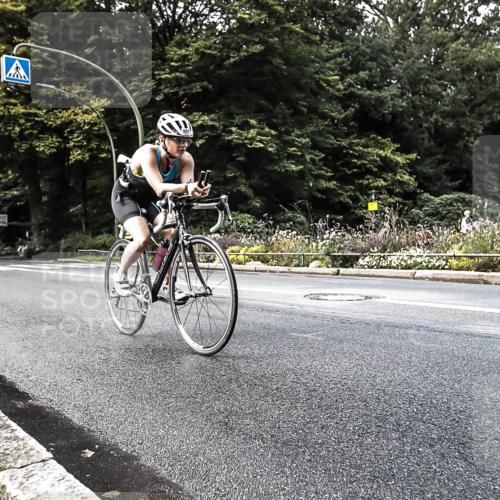 13.09.2026 - Stadtparktriathlon H.Heesch http://msf.ph/oto/10384045 13.09.2026 11:18:24 Radfahren 798, 801 meine-sportfotos.de
