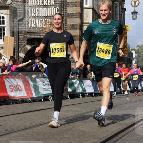 13.09.2026 - 21. swb-Marathon Bremen Strokosch-Dieckow http://msf.ph/oto/10384053 13.09.2026 11:06:15 Ziel 10018, 10168, 10204, 10305, 10382, 10619, 10662, 11024, 11132, 11156, 11164, 11477, 11775, 12186, 12378, 12486, 12523, 12528, 12773, 10376, 10681, 10682, 10852, 10853, 11028, 11340, 11374, 11432, 11729, 11849, 12217, 12479, 12485 meine-sportfotos.de