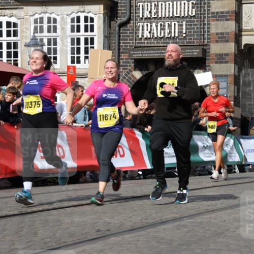 13.09.2026 - 21. swb-Marathon Bremen Strokosch-Dieckow http://msf.ph/oto/10384149 13.09.2026 11:06:19 Ziel 10018, 10204, 10305, 10375, 10382, 10619, 10662, 11132, 11156, 11164, 11477, 11674, 11775, 11786, 12186, 12378, 12486, 12523, 12528, 10852, 10853, 11021, 11028, 11240, 11340, 11374, 11432, 11729, 12217, 12485 meine-sportfotos.de