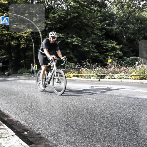13.09.2026 - Stadtparktriathlon H.Heesch http://msf.ph/oto/10384150 13.09.2026 11:18:52 Radfahren 603, 688 meine-sportfotos.de