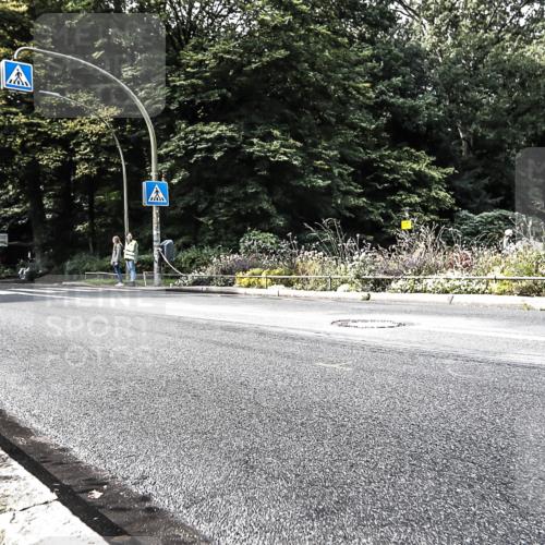 13.09.2026 - Stadtparktriathlon H.Heesch http://msf.ph/oto/10384190 13.09.2026 11:18:56 Radfahren 685, 694 meine-sportfotos.de
