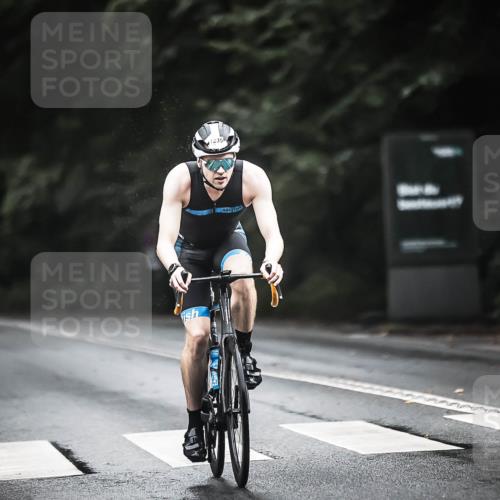 13.09.2026 - Stadtparktriathlon H.Heesch http://msf.ph/oto/10384193 13.09.2026 12:34:26 Radfahren 1005, 1029, 1235 meine-sportfotos.de