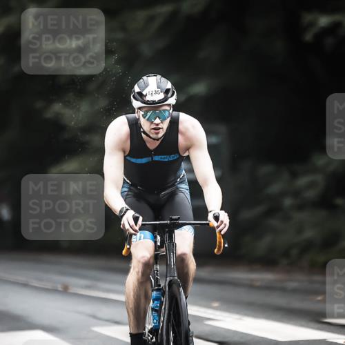 13.09.2026 - Stadtparktriathlon H.Heesch http://msf.ph/oto/10384207 13.09.2026 12:34:26 Radfahren 1005, 1029, 1235 meine-sportfotos.de