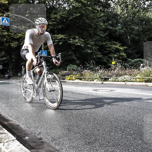 13.09.2026 - Stadtparktriathlon H.Heesch http://msf.ph/oto/10384233 13.09.2026 11:18:58 Radfahren 685, 694, 710, 778 meine-sportfotos.de