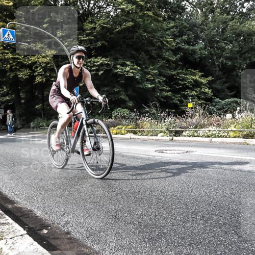 13.09.2026 - Stadtparktriathlon H.Heesch http://msf.ph/oto/10384264 13.09.2026 11:19:02 Radfahren 524, 710, 721, 726, 778 meine-sportfotos.de