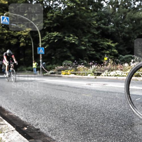 13.09.2026 - Stadtparktriathlon H.Heesch http://msf.ph/oto/10384274 13.09.2026 11:19:03 Radfahren 524, 710, 721, 726, 778, 817 meine-sportfotos.de