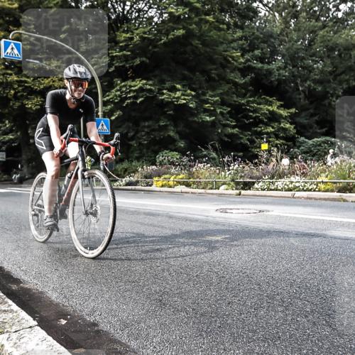 13.09.2026 - Stadtparktriathlon H.Heesch http://msf.ph/oto/10384307 13.09.2026 11:19:06 Radfahren 524, 598, 726, 817 meine-sportfotos.de
