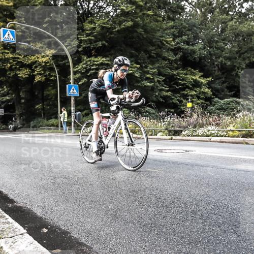 13.09.2026 - Stadtparktriathlon H.Heesch http://msf.ph/oto/10384338 13.09.2026 11:19:30 Radfahren 600, 733, 789, 808 meine-sportfotos.de