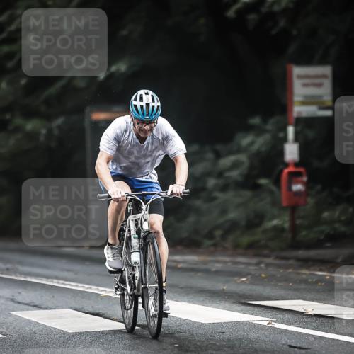 13.09.2026 - Stadtparktriathlon H.Heesch http://msf.ph/oto/10384361 13.09.2026 12:34:46 Radfahren 978, 1062, 1063, 1073, 1106, 1177, 1178, 1234 meine-sportfotos.de