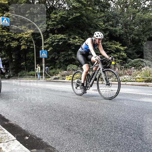 13.09.2026 - Stadtparktriathlon H.Heesch http://msf.ph/oto/10384362 13.09.2026 11:19:35 Radfahren 600, 612, 709, 733, 760, 812, 822 meine-sportfotos.de