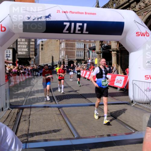 13.09.2026 - 21. swb-Marathon Bremen Tim E. http://msf.ph/oto/10384372 13.09.2026 13:22:10 Ziel 141, 572, 1209, 2051, 2397, 3290, 3338, 3695, 3774, 3934, 4581, 4735, 5193, 6865, 6976, 7098, 8438, 8924, 8947, 9421, 9599, 10120 meine-sportfotos.de