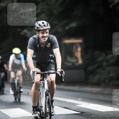 13.09.2026 - Stadtparktriathlon H.Heesch http://msf.ph/oto/10384373 13.09.2026 12:34:47 Radfahren 978, 1062, 1063, 1073, 1106, 1177, 1178, 1234 meine-sportfotos.de