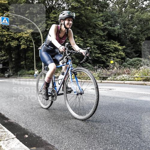 13.09.2026 - Stadtparktriathlon H.Heesch http://msf.ph/oto/10384386 13.09.2026 11:19:45 Radfahren 591, 788 meine-sportfotos.de