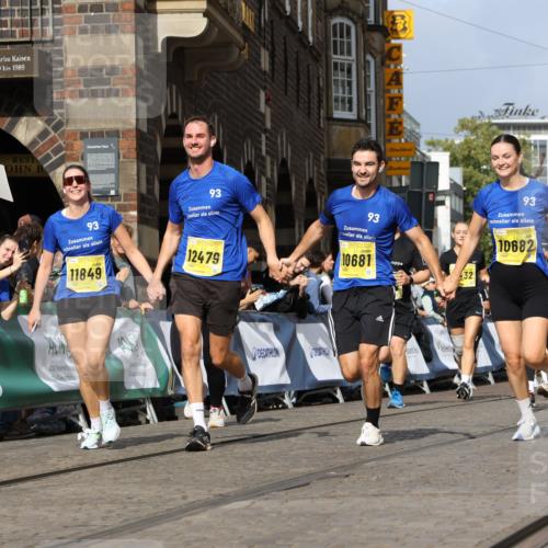13.09.2026 - 21. swb-Marathon Bremen Strokosch-Dieckow http://msf.ph/oto/10384398 13.09.2026 11:06:27 Ziel 10204, 10375, 10619, 10662, 11029, 11132, 11156, 11460, 11674, 11690, 11775, 11786, 12186, 12486, 10323, 10654, 10795, 10849, 10989, 11021, 11240, 12146, 12485 meine-sportfotos.de