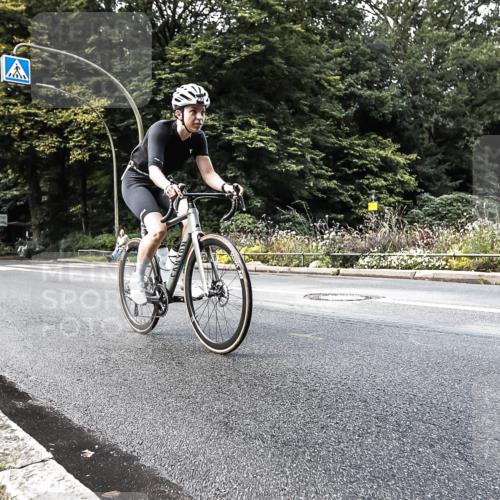 13.09.2026 - Stadtparktriathlon H.Heesch http://msf.ph/oto/10384399 13.09.2026 11:19:51 Radfahren 591, 595, 793 meine-sportfotos.de