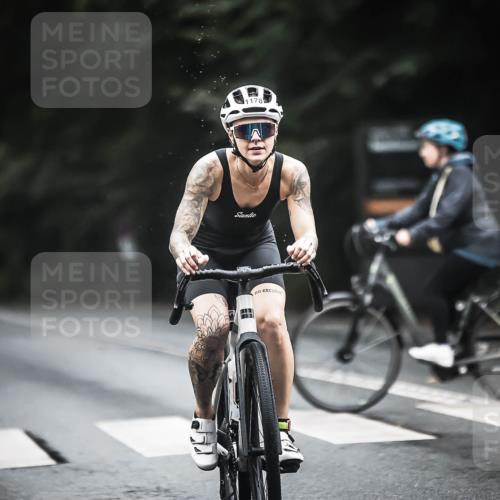 13.09.2026 - Stadtparktriathlon H.Heesch http://msf.ph/oto/10384438 13.09.2026 12:34:52 Radfahren 978, 1062, 1063, 1177, 1178, 1234 meine-sportfotos.de
