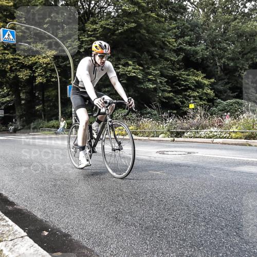 13.09.2026 - Stadtparktriathlon H.Heesch http://msf.ph/oto/10384459 13.09.2026 11:20:10 Radfahren 510, 713, 796 meine-sportfotos.de