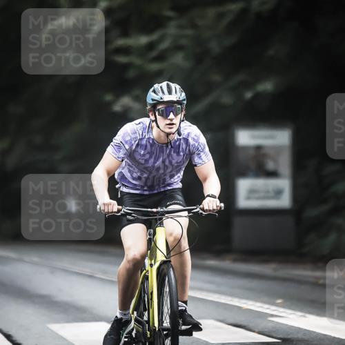 13.09.2026 - Stadtparktriathlon H.Heesch http://msf.ph/oto/10384463 13.09.2026 12:35:00 Radfahren 1000 meine-sportfotos.de