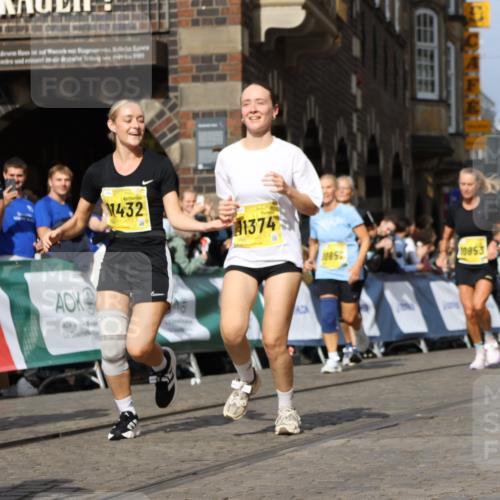 13.09.2026 - 21. swb-Marathon Bremen Strokosch-Dieckow http://msf.ph/oto/10384471 13.09.2026 11:06:31 Ziel 10204, 10375, 10376, 10662, 10681, 10682, 11029, 11156, 11340, 11460, 11674, 11690, 11775, 11786, 11849, 12479, 12486, 10323, 10654, 10795, 10849, 10989, 11021, 11240, 11370, 12146, 12219 meine-sportfotos.de