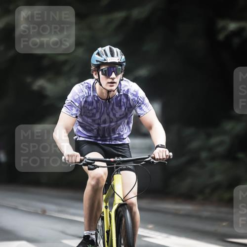 13.09.2026 - Stadtparktriathlon H.Heesch http://msf.ph/oto/10384473 13.09.2026 12:35:00 Radfahren 1000 meine-sportfotos.de